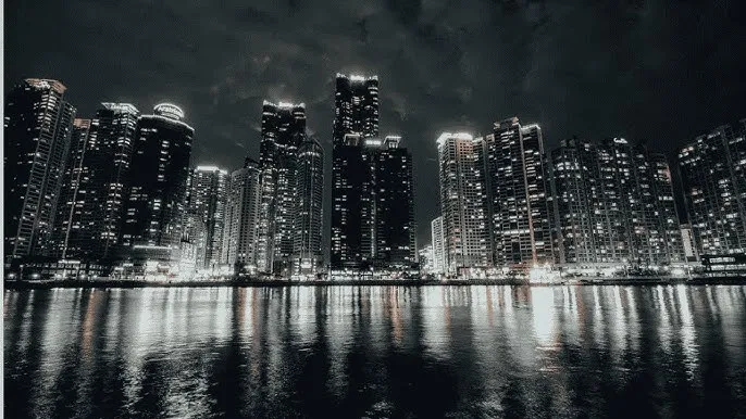 翻墙软件 - 城市之光：霓虹背后的人间烟火